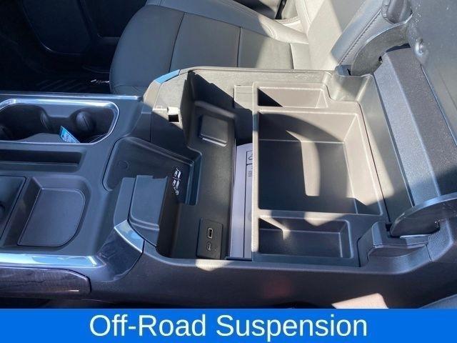 Chevrolet Silverado 1500 LTZ Crew Cab 4WD 2025