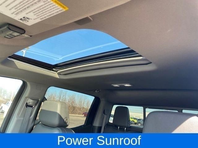 Chevrolet Silverado 1500 LTZ Crew Cab 4WD 2025