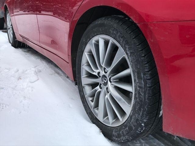 Infiniti Q50 3.0t LUXE AWD 2023