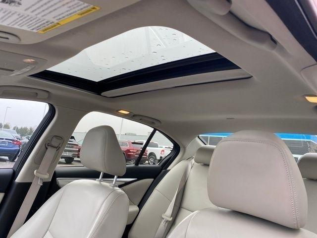 Infiniti Q50 3.0t LUXE AWD 2023