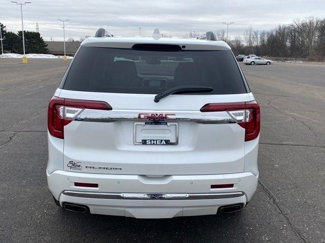 GMC Acadia Denali 2023