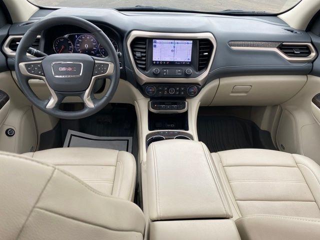 GMC Acadia Denali 2023