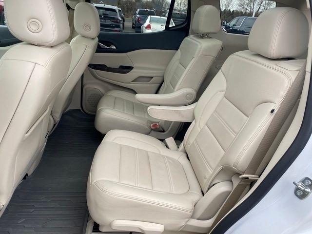 GMC Acadia Denali 2023