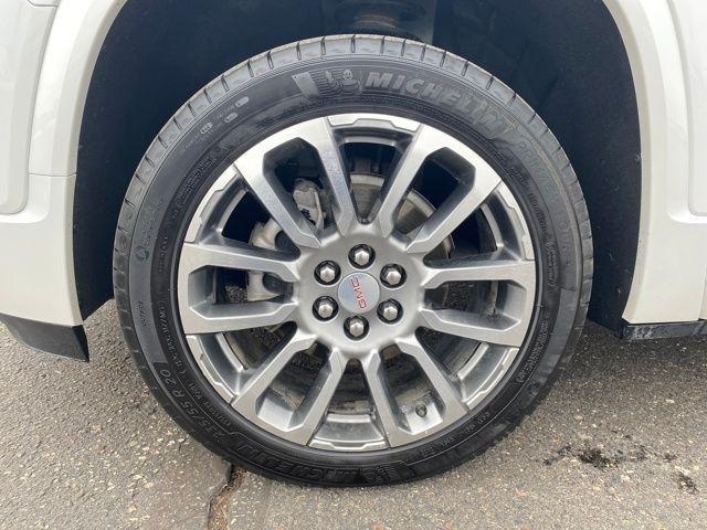 GMC Acadia Denali 2023