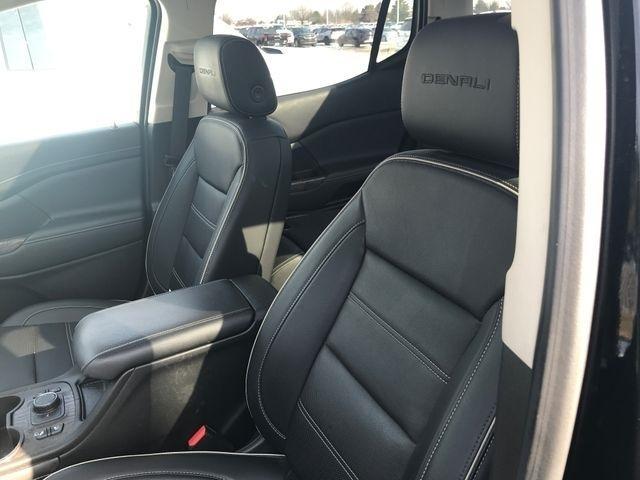 GMC Acadia Denali AWD 2023