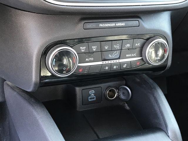 Ford Escape Titanium 4WD 2022