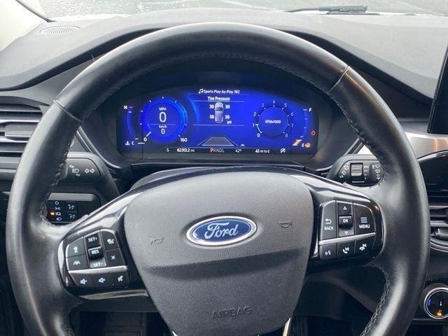 Ford Escape Titanium 4WD 2022