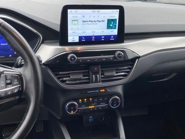 Ford Escape Titanium 4WD 2022