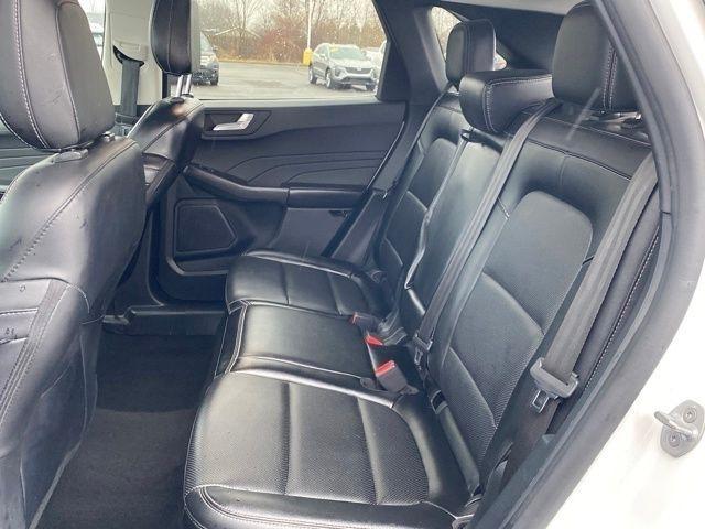 Ford Escape Titanium 4WD 2022