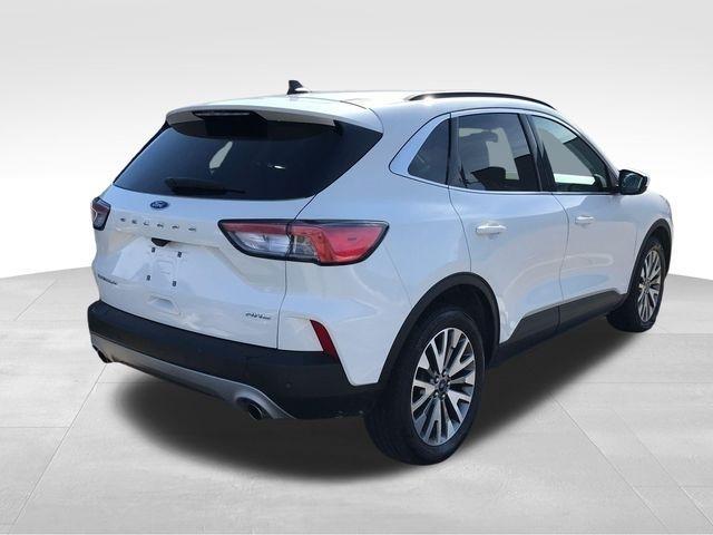 Ford Escape Titanium 4WD 2022