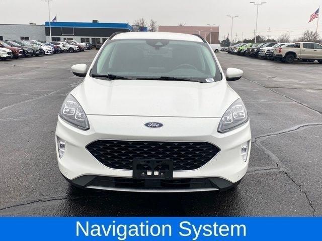 Ford Escape Titanium 4WD 2022