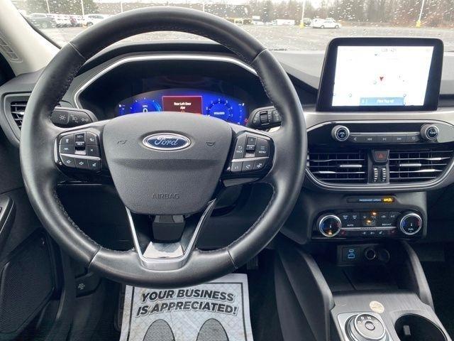 Ford Escape Titanium 4WD 2022