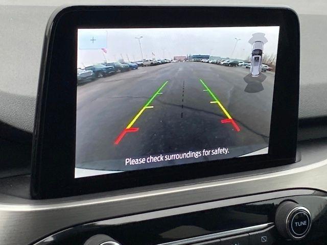 Ford Escape Titanium 4WD 2022