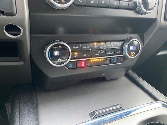 Ford Expedition XLT 4WD 2021