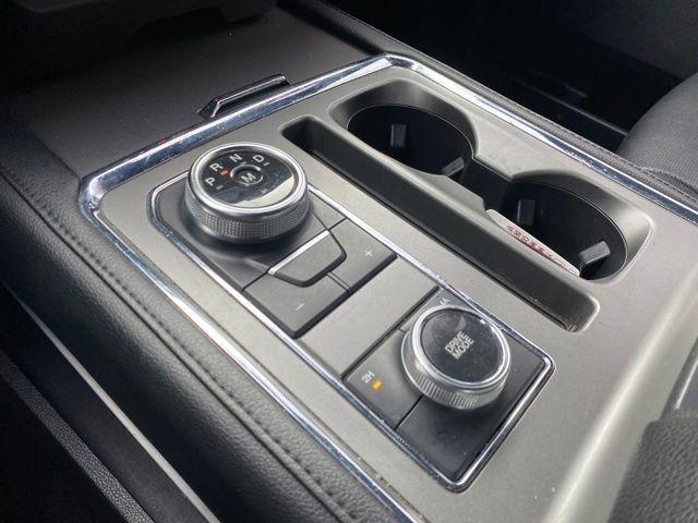 Ford Expedition XLT 4WD 2021