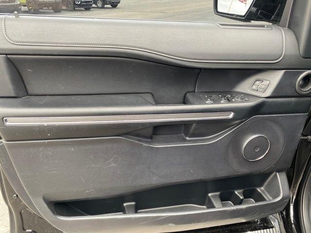 Ford Expedition XLT 4WD 2021