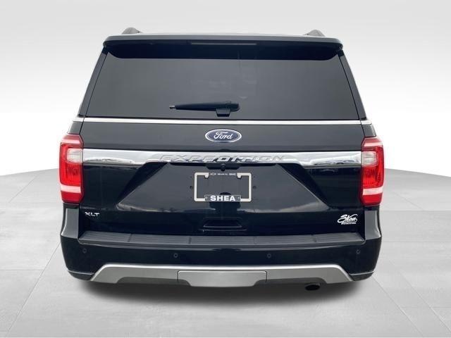 Ford Expedition XLT 4WD 2021