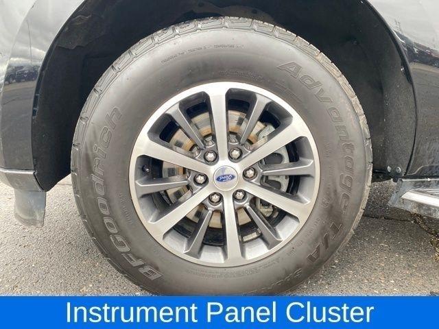 Ford Expedition XLT 4WD 2021