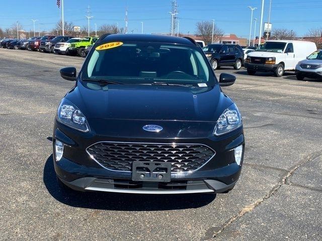Ford Escape Titanium 4WD 2022