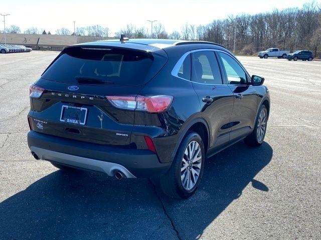 Ford Escape Titanium 4WD 2022