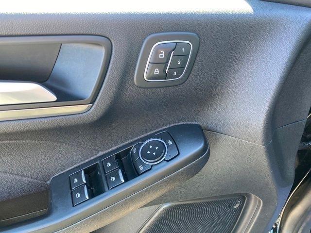 Ford Escape Titanium 4WD 2022