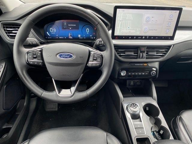 Ford Escape Platinum AWD 2024