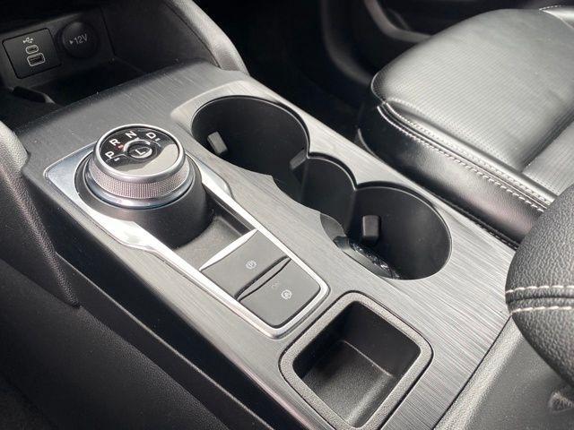 Ford Escape Platinum AWD 2024