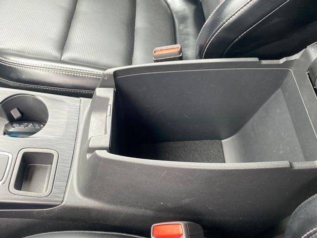 Ford Escape Platinum AWD 2024