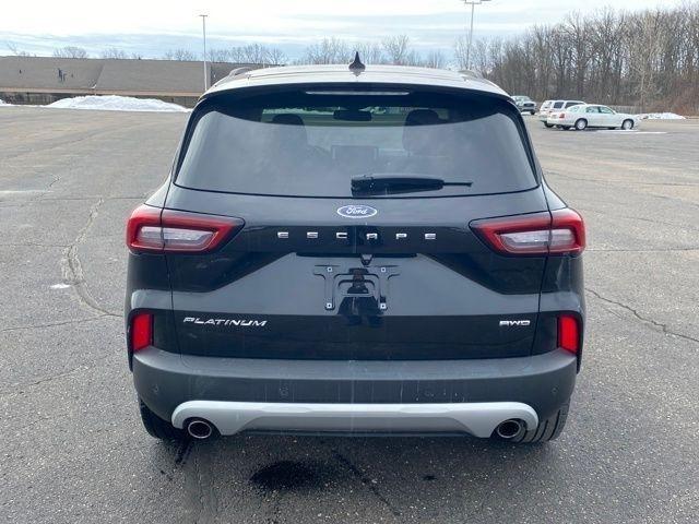 Ford Escape Platinum AWD 2023