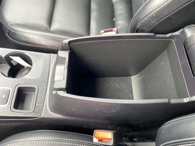 Ford Escape Platinum AWD 2023