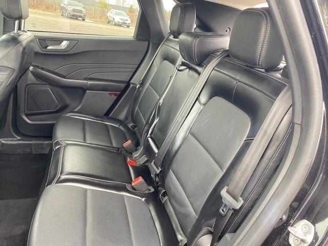 Ford Escape Platinum AWD 2023