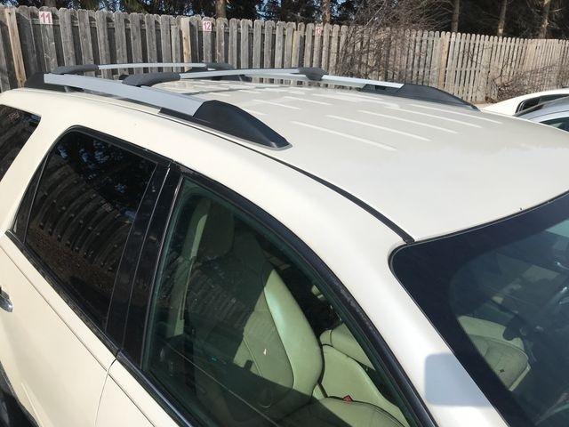 GMC Acadia SLT-2 FWD 2011