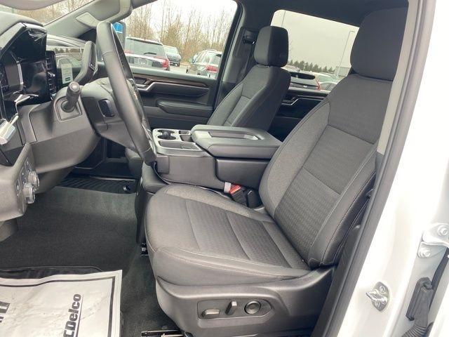 Chevrolet Silverado 2500HD LT Crew Cab Long Box 4WD 2025