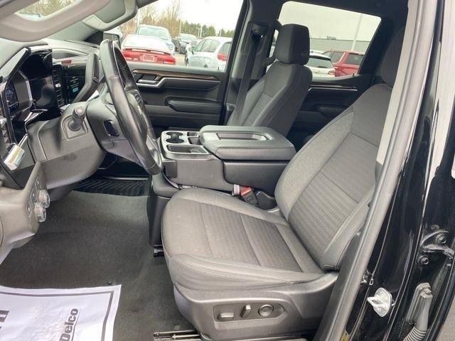 Chevrolet Silverado 1500 LT Crew Cab 4WD 2025