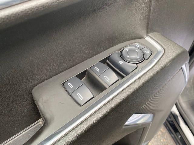 Chevrolet Silverado 1500 LT Crew Cab 4WD 2025