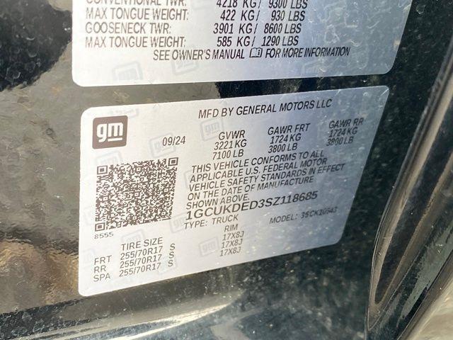 Chevrolet Silverado 1500 LT Crew Cab 4WD 2025