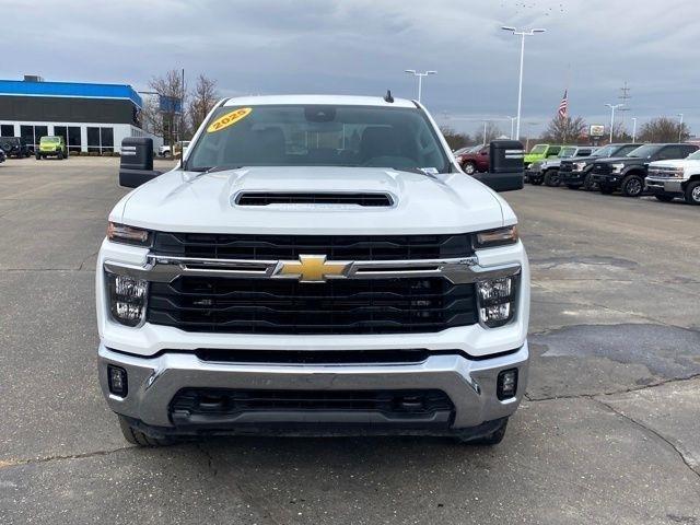 Chevrolet Silverado 2500HD LT Crew Cab Long Box 4WD 2025
