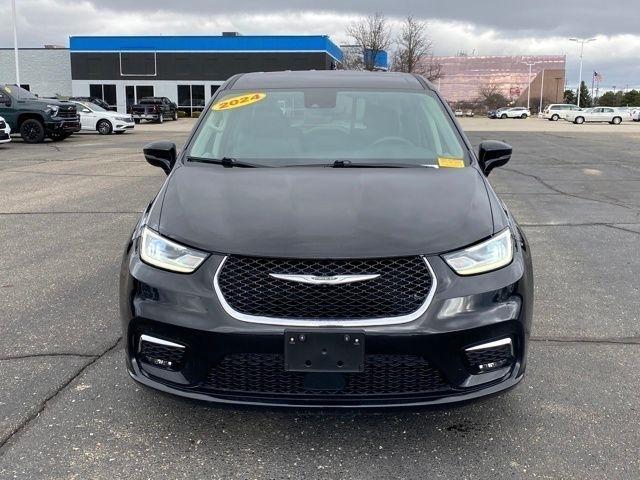 Chrysler Pacifica Touring L 2024