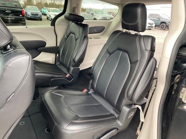 Chrysler Pacifica Touring L 2024