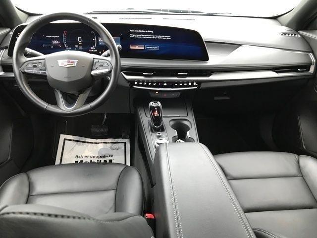 Cadillac XT4 Premium Luxury 2025