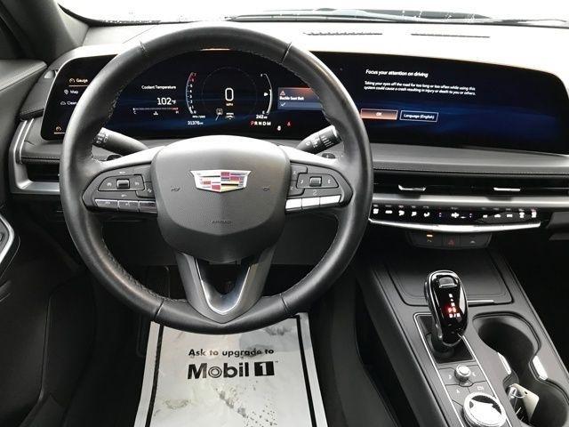 Cadillac XT4 Premium Luxury 2025