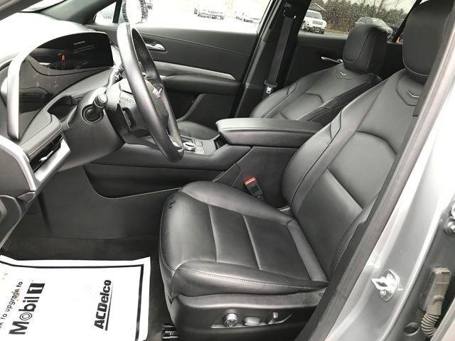 Cadillac XT4 Premium Luxury 2025