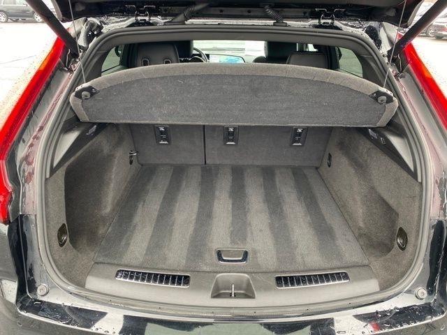 Cadillac XT4 Premium Luxury AWD 2025