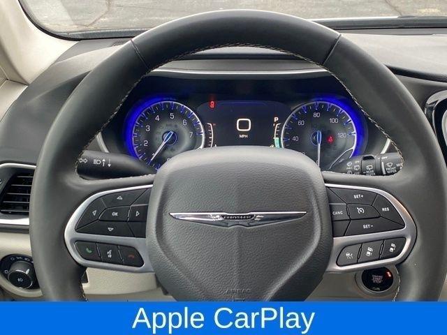 Chrysler Pacifica Touring L 2024