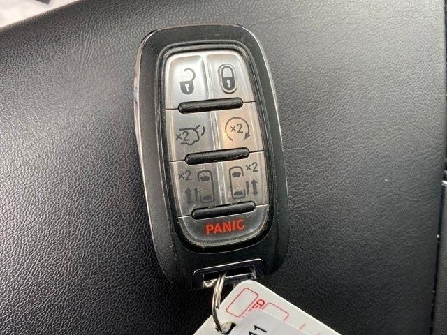 Chrysler Pacifica Touring L 2024