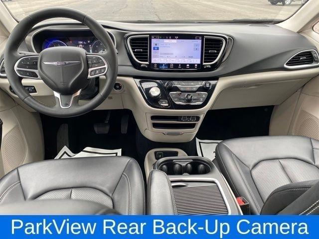 Chrysler Pacifica Touring L 2024