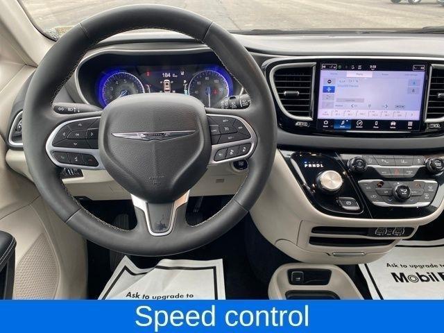 Chrysler Pacifica Touring L 2024