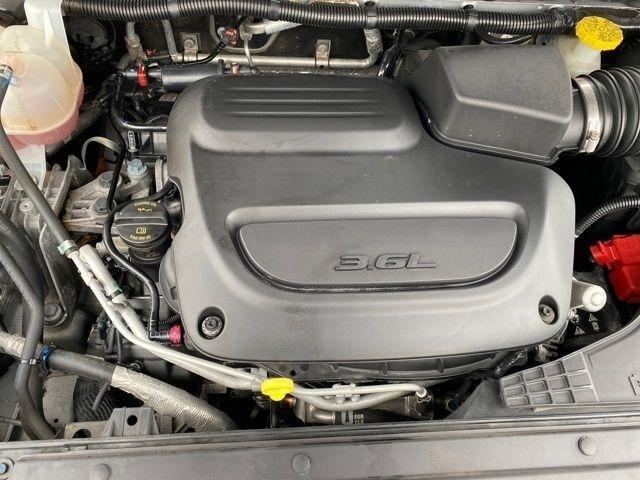 Chrysler Pacifica Touring L 2024