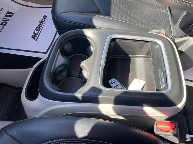 Chrysler Pacifica Touring L 2024