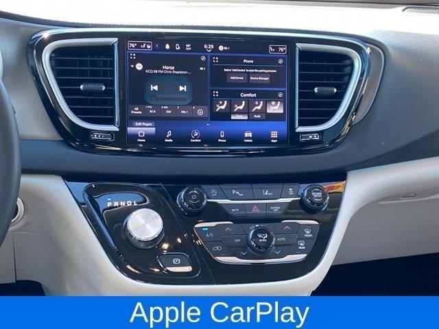 Chrysler Pacifica Touring L 2024